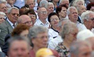 Organizaţiile de pensionari propun surse de finanţare pentru majorarea pensiilor cu 40%