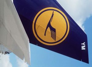 Lufthansa va renunţa la 20% dintre poziţiile de conducere