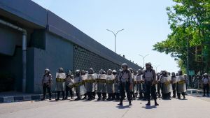 Proteste violente în Serbia împotriva reinstaurării carantinei