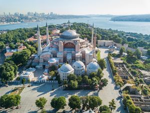 "Transformarea Bazilicii Sfânta Sofia în moschee este o afacere internă a Turciei"