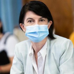 "Sumele suplimentare pentru alocaţii vor fi blocate în cazul în care PSD depune amendamente"