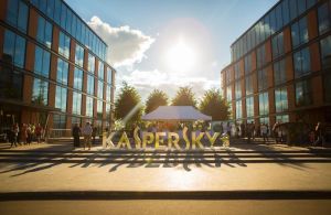 Kaspersky sarbatoreste zece ani de parteneriat strategic cu brandul Ferrari 