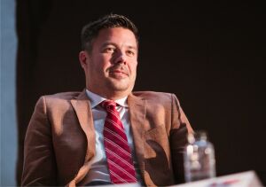 "Fără ajutor din partea statului, piaţa cărţii - o branşă de interes naţional - nu va mai trăi mult"