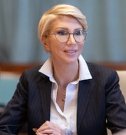 "Aproape că au format o alianţă, alianţa PSD şi COVID, au lovit la fel de tare în România"