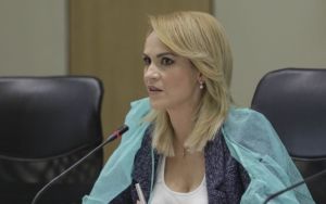 "Planul semafor al guvernului, de începere a noului an şcolar, anunţat cu mare tam-tam, adânceşte haosul"