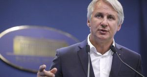 "A înţeles cineva cum a ajuns #pandemia un mare paravan pentru interesele actualei conduceri ilegitime a #PSD?"