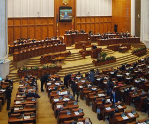 Moţiunea de cenzură, pe ordinea de zi a plenului Parlamentului