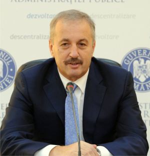 ''Îi doresc lui Ciolacu să aibă mână mai bună la oameni decât ultimii lideri''