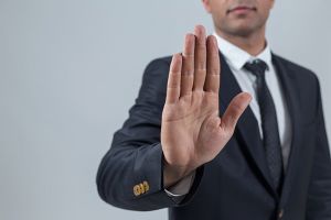 "Excluderile imediate şi reacţiile de orgoliu nu fac bine partidelor"