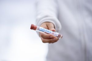Cea mai mare şcoală din Buzău, închisă. Mii de elevi, din tot judeţul, învaţă online