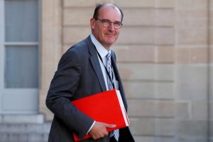Guvernul francez va impune pentru Paris nivelul maxim de alertă sanitară