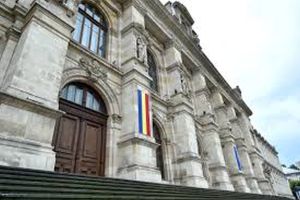 Alertă cu bombă la Curtea de Apel Bucureşti, clădirea a fost evacuată