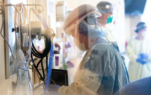 ''Sistemul medical a atins capacitatea de 75% în ceea ce priveşte tratarea pacienţilor cu COVID-19''