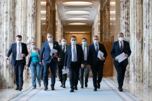 PNL şi-a ales candidaţii pentru alegerile parlamentare