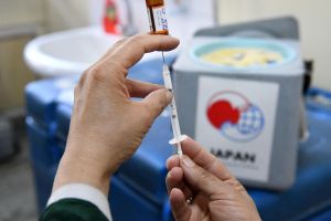 UNICEF va crea stocuri de peste jumătate de miliard de seringi până la finalul anului