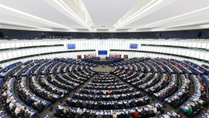 PE a adoptat rezoluţia propusă de Victor Negrescu, prin care sunt solicitate fonduri suplimentare pentru educaţie
