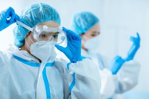 Peste 3.800 de cadre medicale s-au infectat cu noul coronavirus de la începutul pandemiei