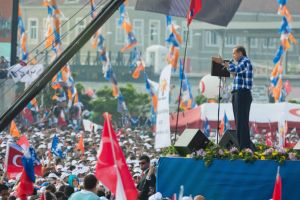 Oficialii turci condamnă şi ei caricatura lui Erdogan apărută într-o revistă franceză 
