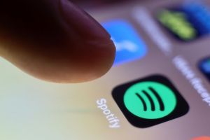 Spotify va promova melodii contra cost