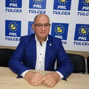 ''Dacă sunt preocupaţi de sănătatea românilor, de ce liderii PSD nu au grăbit în Parlament proiectul votului electronic?
