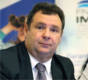 ''Dacă nu vom fi deştepţi să facem repede digitalizarea întregii societăţi, o să ne ducem pe tobogan''