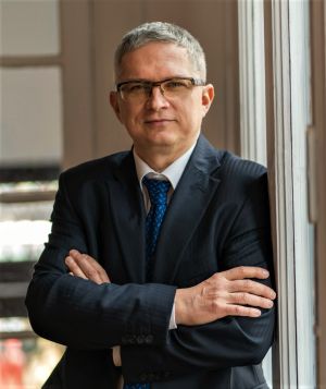''Vrem ca iniţiativa «Fără penali în funcţii publice» să fie votată miercuri''