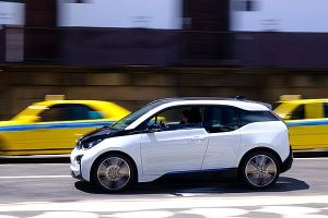 Vânzările de automobile verzi în UE au crescut cu 128% faţă de T3 2019