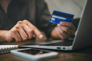 Vânzările de Black Friday de anul acesta au crescut cu 47%