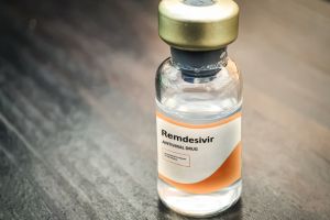 OMS recomandă să nu se prescrie Remdesivir pacienţilor cu Covid