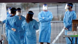 Aproape 2000 de studenţi voluntari, alături de cadrele sanitare din prima linie