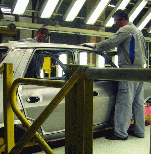 Piaţa de autoturisme noi a înregistrat o scădere dramatică a vânzărilor începând cu luna octombrie 2008.