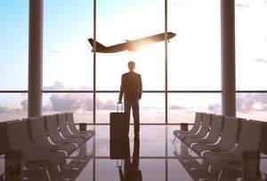 O companie aeriană din Rusia pune scaune separate în avioane pentru pasagerii care refuză să poarte mască