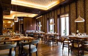 Restaurantele braşovene oferă un discount de 10% clienţilor care fac dovada vaccinării anti-covid