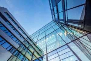 Clădirile ce vor fi construite din 2021 trebuie să aibă consum energetic aproape zero