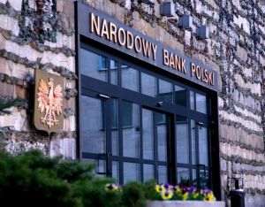 Banca Naţională a Poloniei ar putea reduce dobânda de referinţă