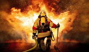Explozie urmată de incendiu, la o casă din Câmpia Turzii