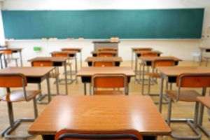 Ungaria redeschide şcolile după o campanie de două zile de testare în masă a personalului din învăţământ
