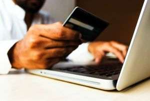 eMAG lansează creditul cu finanţare 100% online