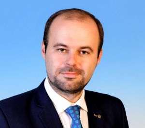 ''Scăderea indicelui pieţei monetare, ROBOR, o consecinţă a îmbunătăţirii lichidităţii interbancare''