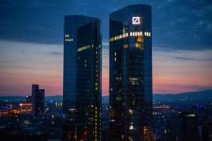 Deutsche Bank nu va mai face afaceri cu Donald Trump