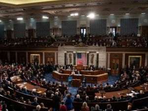 Congresul începe dezbaterile cu privire la punerea sub acuzare a preşedintelui Trump