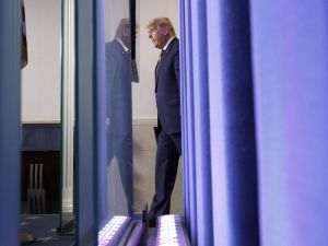 Trump a condamnat, într-un mesaj video, violenţele de la Capitoliu