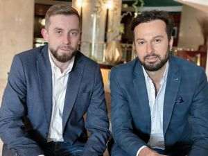 Tailent şi Aliant vor să "angajeze" roboţi software inteligenţi în mai multe companii din România