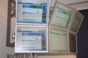  Acţiunile MAM Bricolaj intră la tranzacţionare în piaţa AeRO