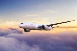 Israelul interzice traficul aerian internaţional de pasageri