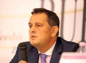 Piperea: "Urmează falimente, executări şi evacuări din case cu sutele de mii"