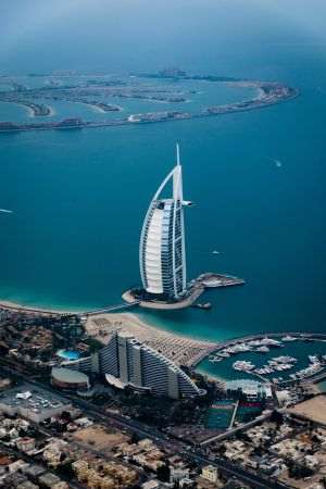 Dubaiul creează un "tribunal al Spaţiului" pentru litigiile comerciale