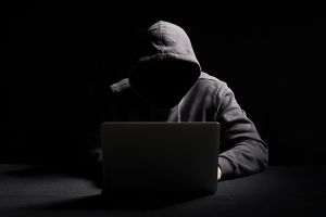 Poliţia Română avertizează asupra unor pagini de psihing care imită site-urile de internet banking 