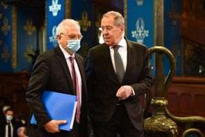 Un grup de peste 80 de eurodeputaţi cere demisia lui Borrell după vizita la Moscova