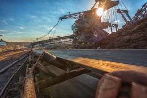 Preţurile de referinţă ale permiselor pentru carbon din UE au urcat pentru prima oară peste 40 de euro tona